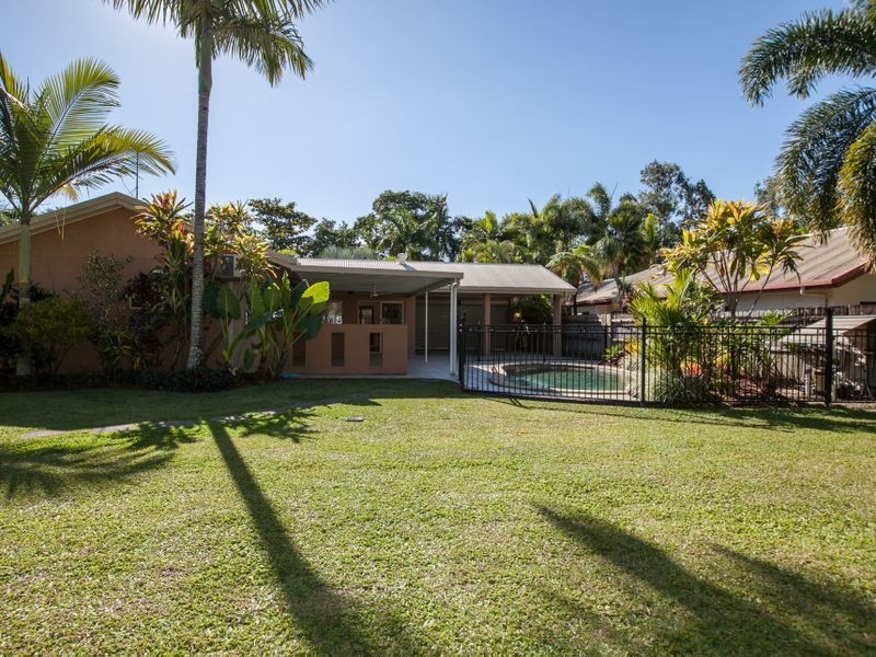 10 Sarina Close, Kewarra Beach QLD 4879