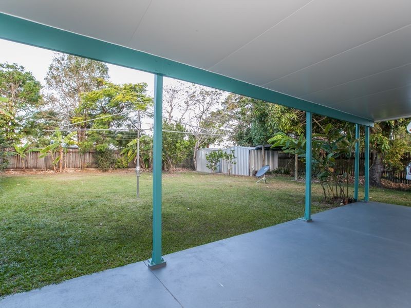 4 Cheviot Street, Smithfield QLD 4878