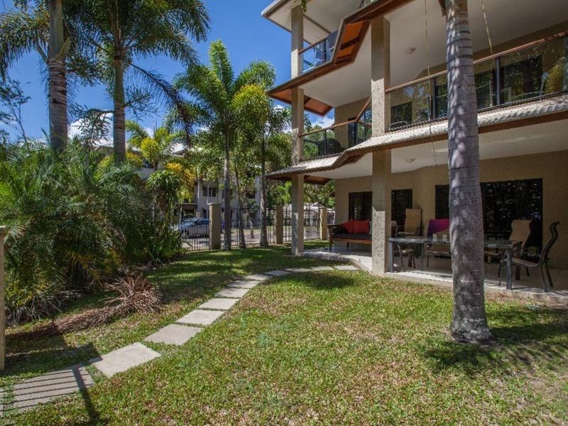 2/73 Sims Esplanade, Yorkeys Knob QLD 4878