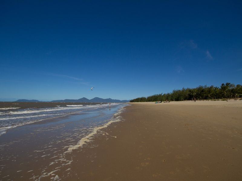 2/73 Sims Esplanade, Yorkeys Knob QLD 4878