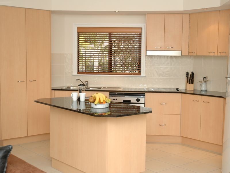 2/73 Sims Esplanade, Yorkeys Knob QLD 4878