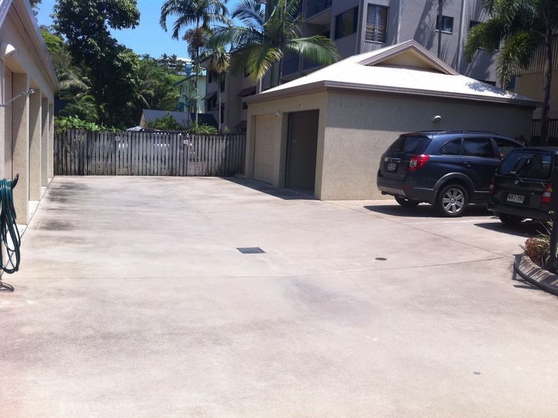 2/73 Sims Esplanade, Yorkeys Knob QLD 4878