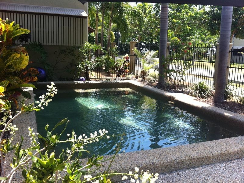 2/73 Sims Esplanade, Yorkeys Knob QLD 4878