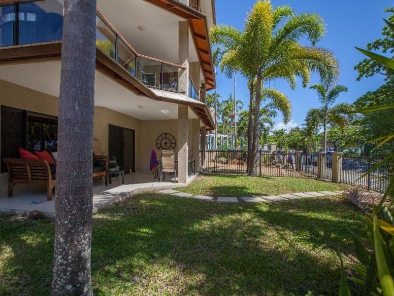 2/73 Sims Esplanade, Yorkeys Knob QLD 4878