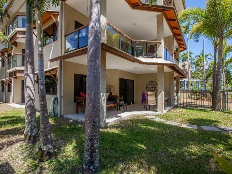 2/73 Sims Esplanade, Yorkeys Knob QLD 4878