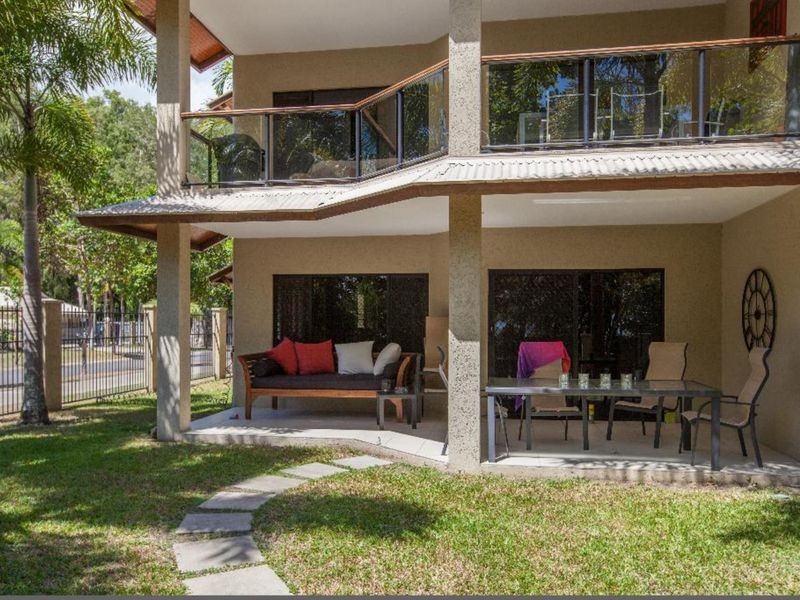 2/73 Sims Esplanade, Yorkeys Knob QLD 4878
