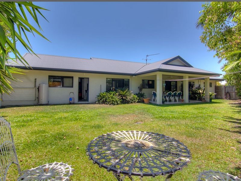 2 Venice Close, Kewarra Beach QLD 4879