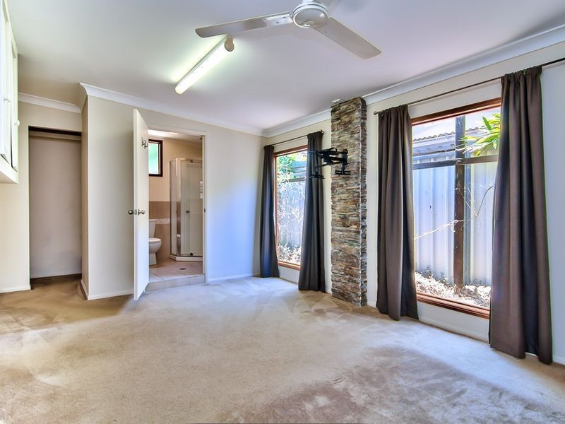 24 Maple Street, Holloways Beach QLD 4878