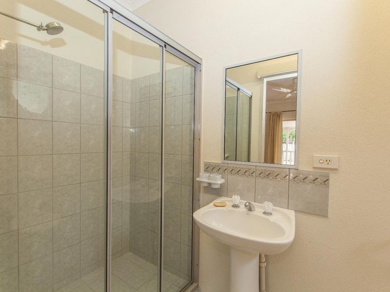 56 Baronia Cresent, Holloways Beach QLD 4878