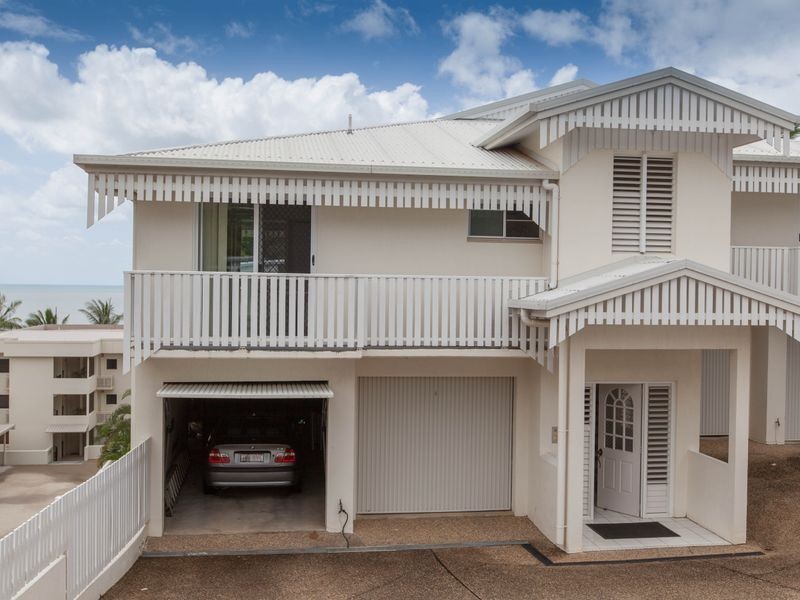 1/24 Moore Street, Trinity Beach QLD 4879