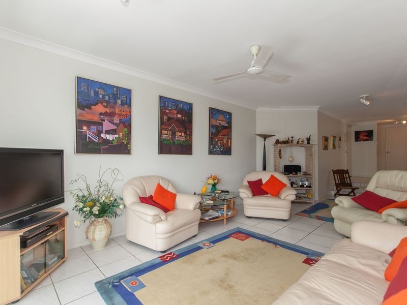 1/24 Moore Street, Trinity Beach QLD 4879