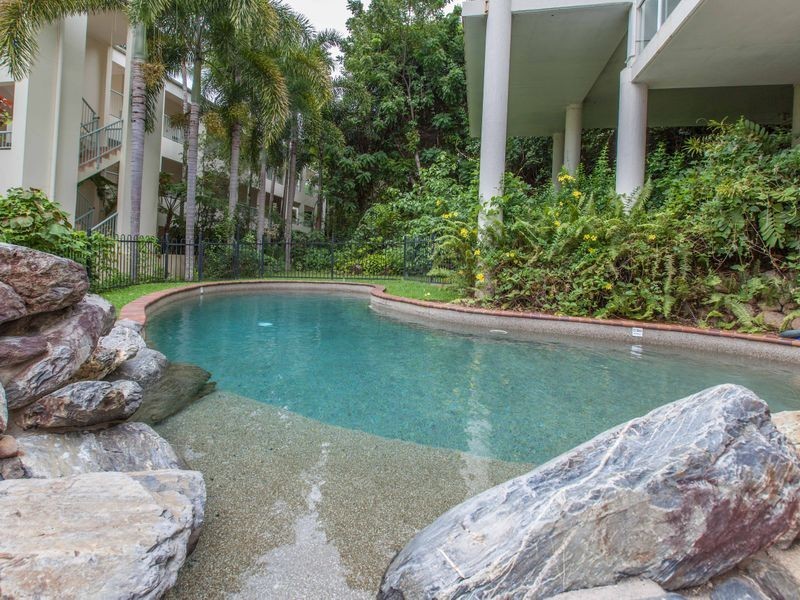 1/24 Moore Street, Trinity Beach QLD 4879