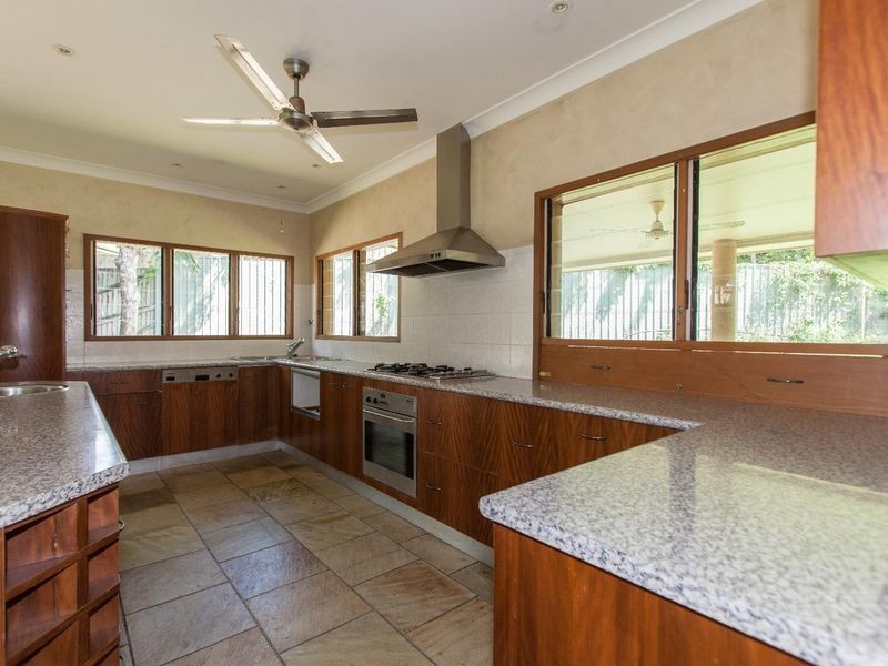 10 Garlock Close, Clifton Beach QLD 4879