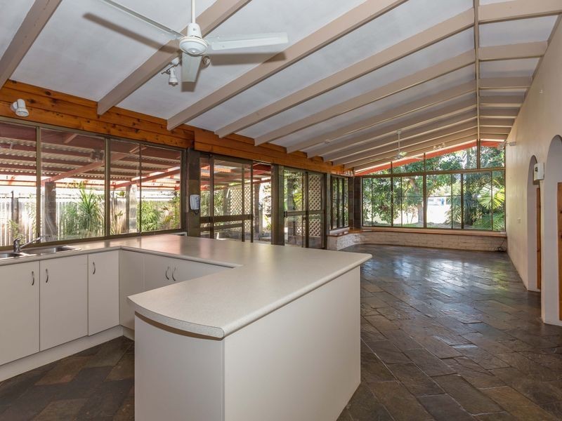 13 Mahogany Street, Holloways Beach QLD 4878