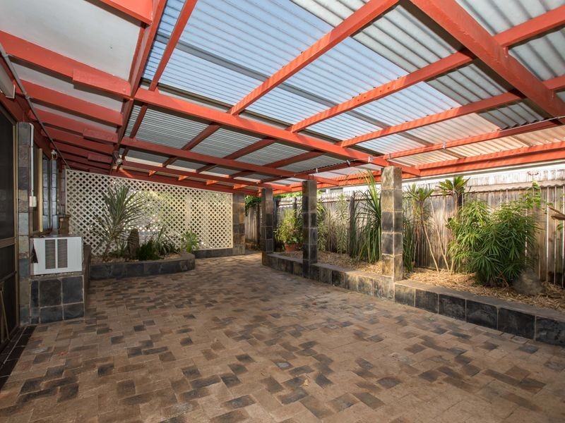 13 Mahogany Street, Holloways Beach QLD 4878