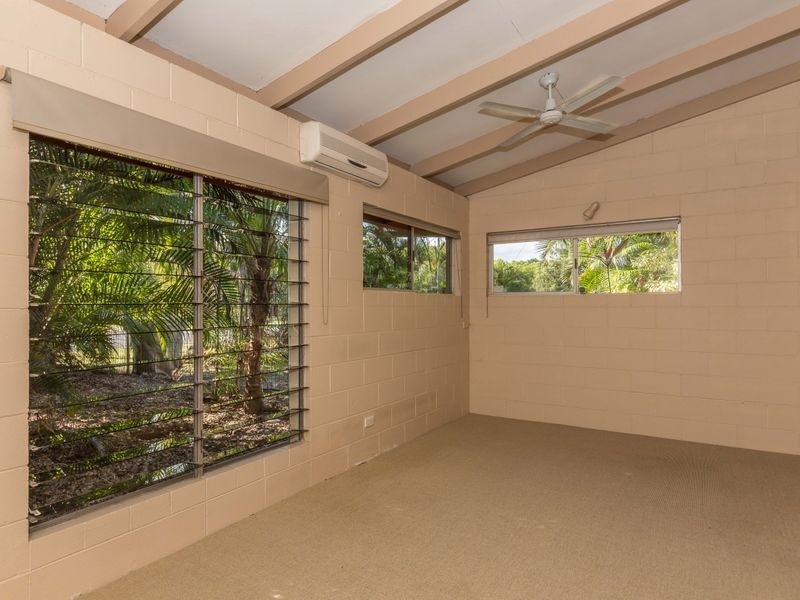13 Mahogany Street, Holloways Beach QLD 4878