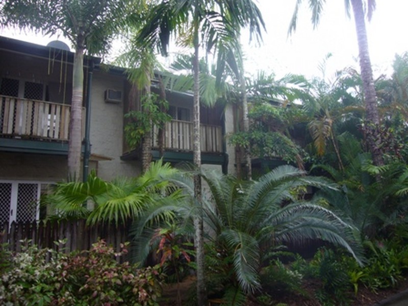 4/542 Varley Street, Yorkeys Knob QLD 4878