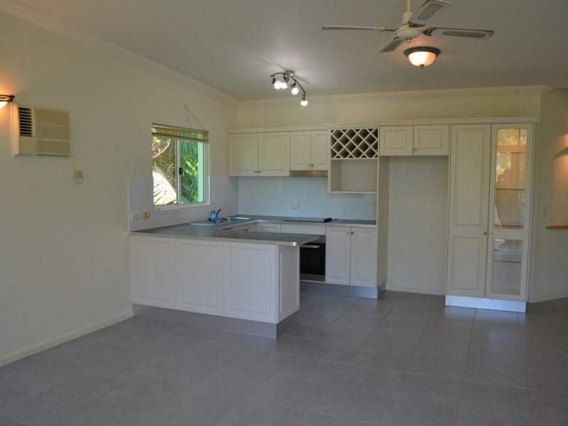 5/27 Sims Esplanade, Yorkeys Knob QLD 4878