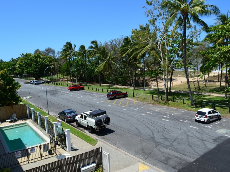 5/27 Sims Esplanade, Yorkeys Knob QLD 4878