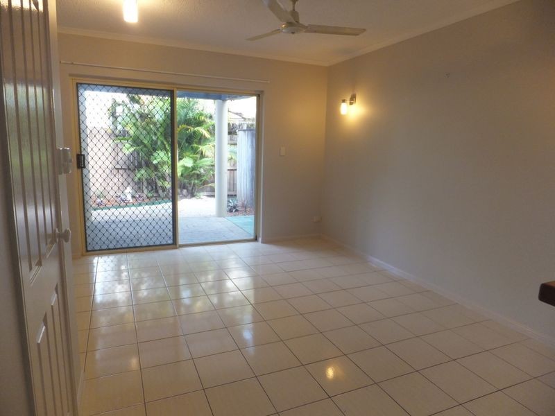 2/19 Rutherford Street, Yorkeys Knob QLD 4878