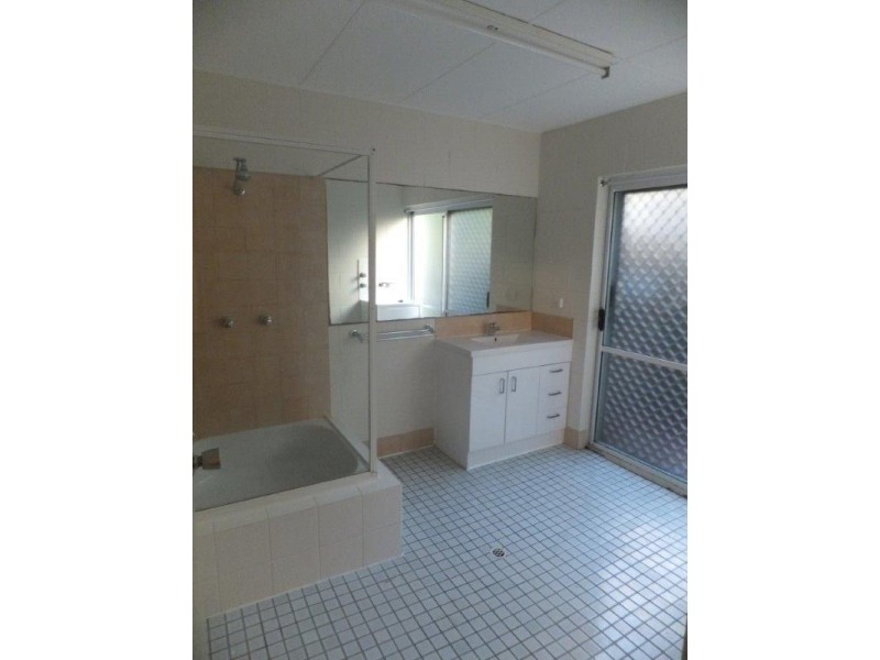 10/527 Varley Street, Yorkeys Knob QLD 4878