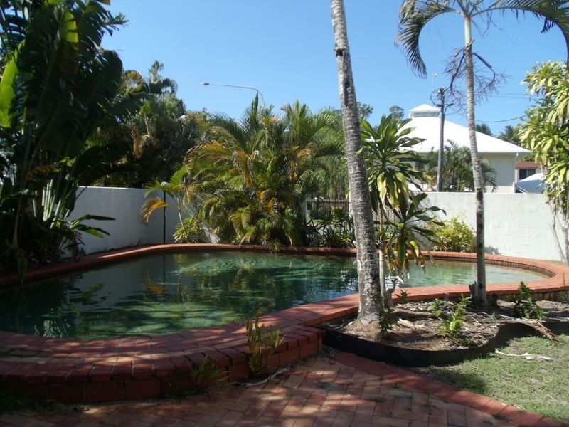 2/546 Varley Street, Yorkeys Knob QLD 4878