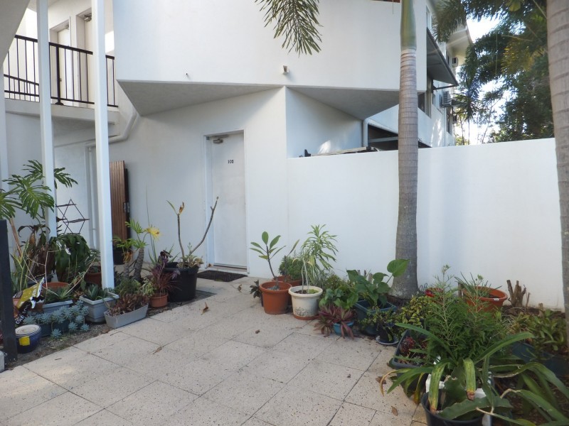 102/497 Varley Street, Yorkeys Knob QLD 4878