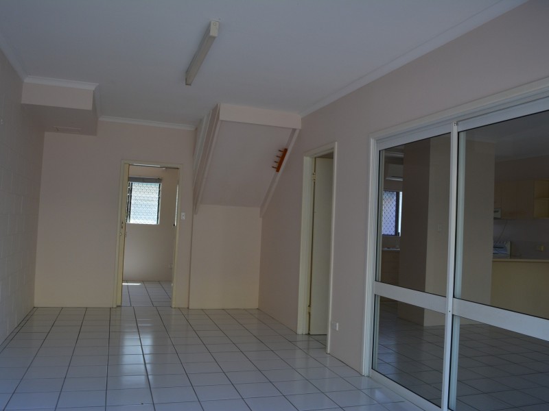 1/16 Rutherford Street, Yorkeys Knob QLD 4878