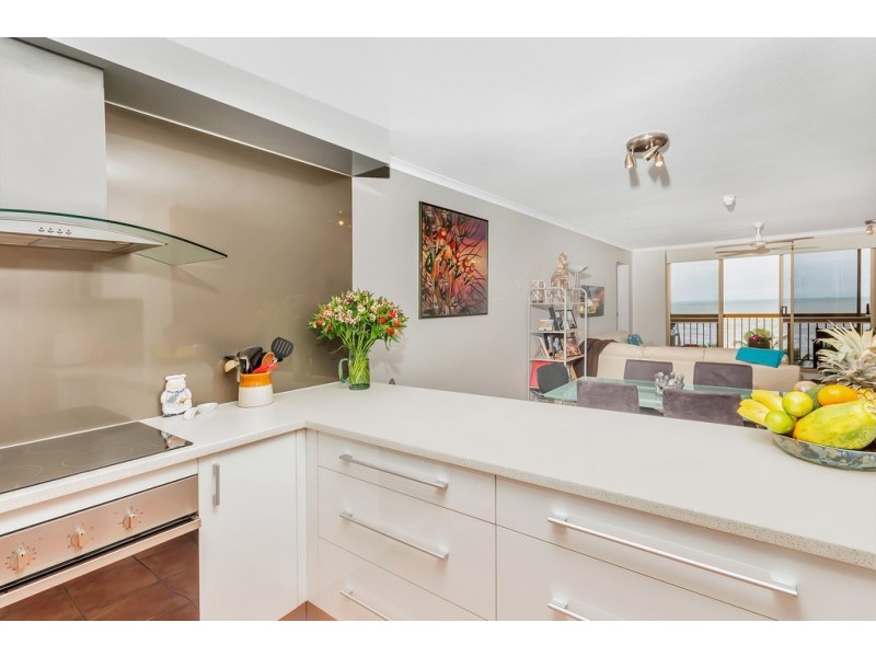 30/249-255 Esplanade, Cairns North QLD 4870