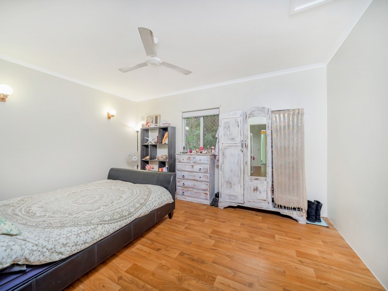 1/1 Ray Street, Yorkeys Knob QLD 4878