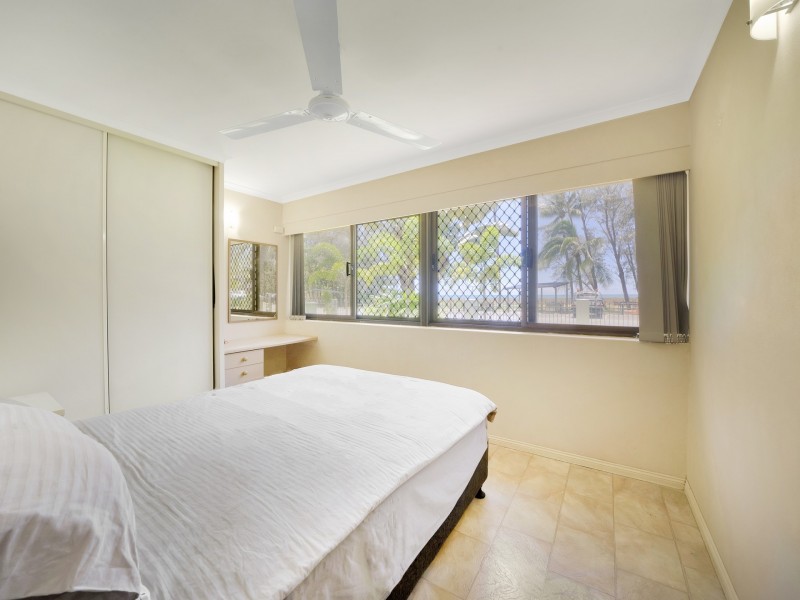 3/35-37 Sims Esplanade, Yorkeys Knob QLD 4878