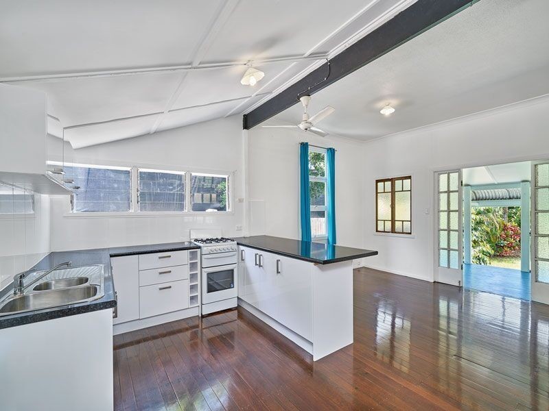 78 Marshall Street, Machans Beach QLD 4878