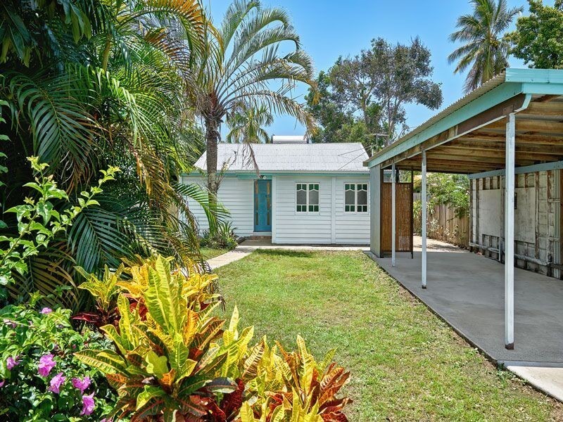 78 Marshall Street, Machans Beach QLD 4878
