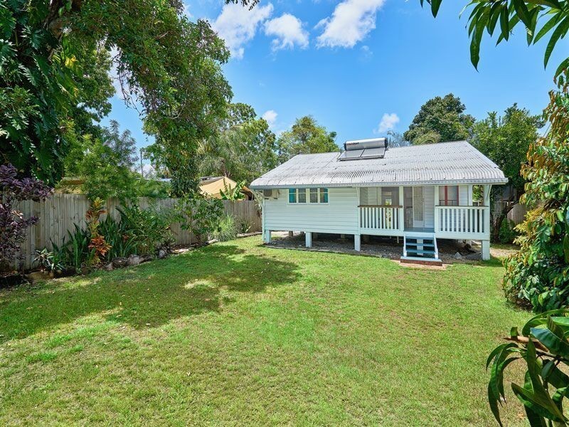 78 Marshall Street, Machans Beach QLD 4878