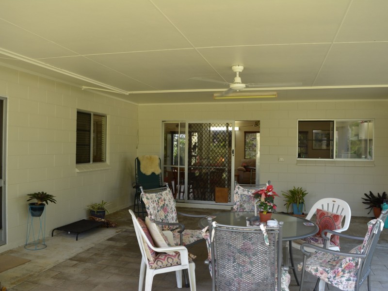 16 Narelle Close, Yorkeys Knob QLD 4878