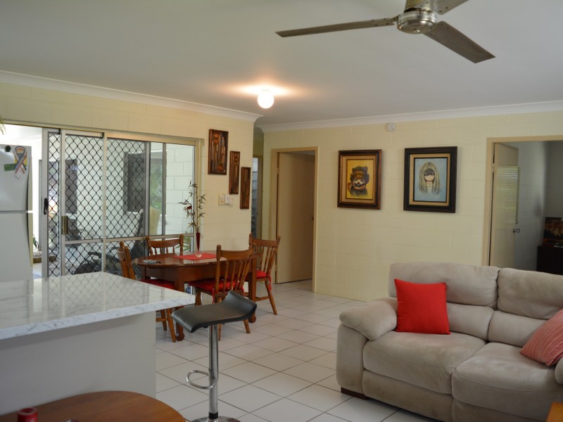 16 Narelle Close, Yorkeys Knob QLD 4878