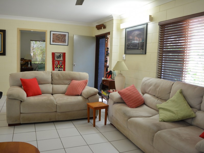 16 Narelle Close, Yorkeys Knob QLD 4878