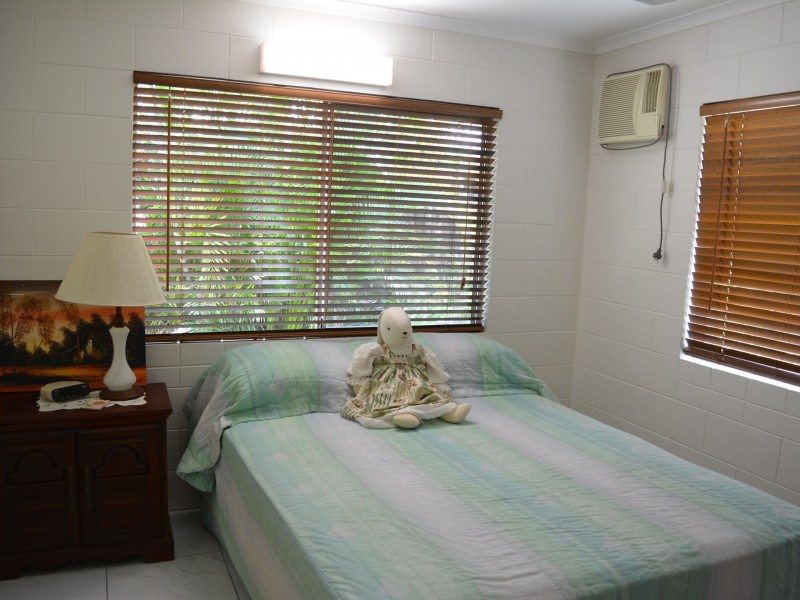 16 Narelle Close, Yorkeys Knob QLD 4878