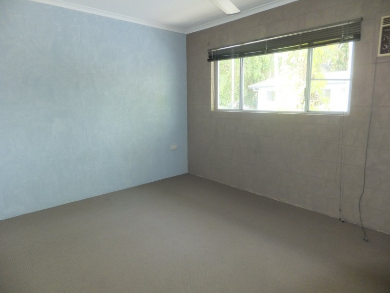 2/21-23 Bouganvillea Street, Holloways Beach QLD 4878