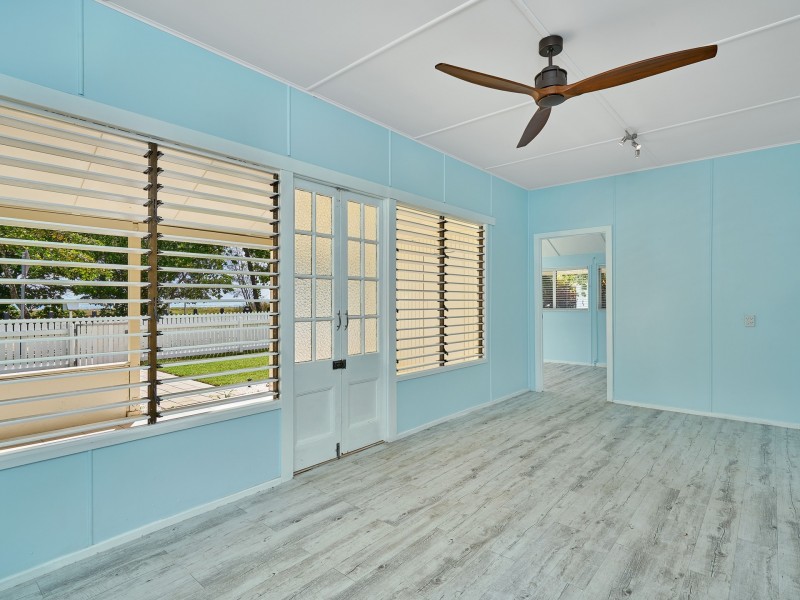 59 Sims Esplanade, Yorkeys Knob QLD 4878