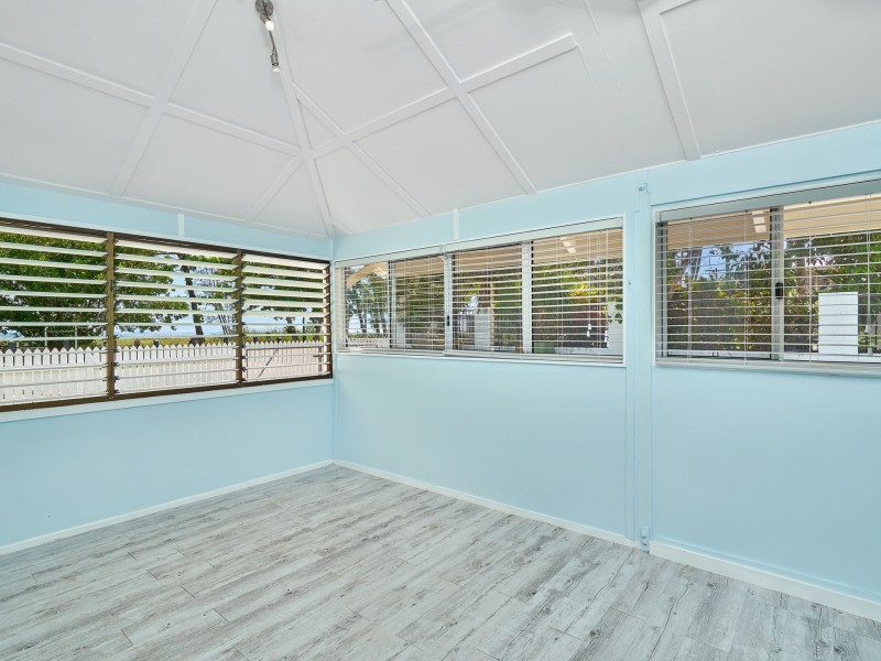 59 Sims Esplanade, Yorkeys Knob QLD 4878