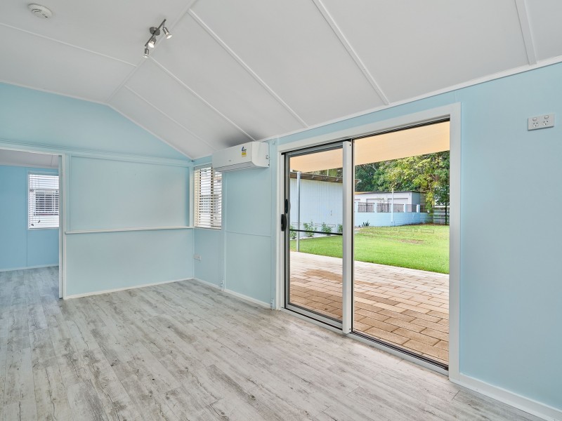 59 Sims Esplanade, Yorkeys Knob QLD 4878