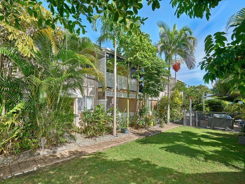 6/33 Rutherford Street, Yorkeys Knob QLD 4878