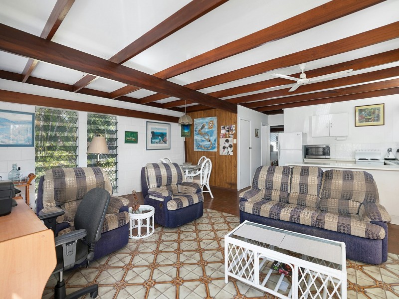 49 Best Street, Yorkeys Knob QLD 4878