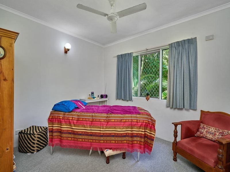 21/1 Ray Street, Yorkeys Knob QLD 4878