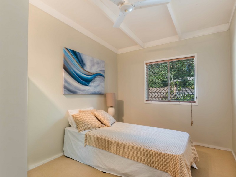 1 Caddy Street, Yorkeys Knob QLD 4878