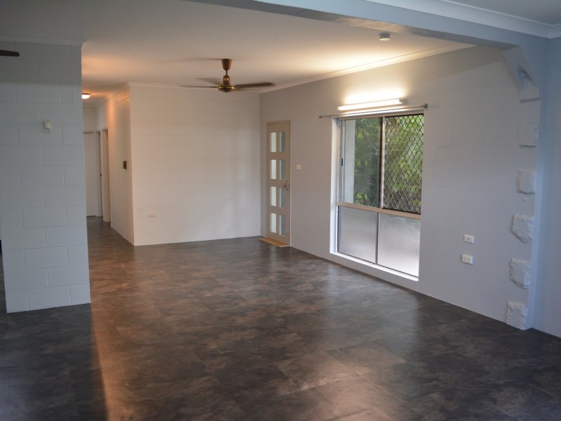 371-373 Varley Street, Yorkeys Knob QLD 4878