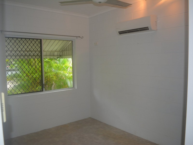 371-373 Varley Street, Yorkeys Knob QLD 4878