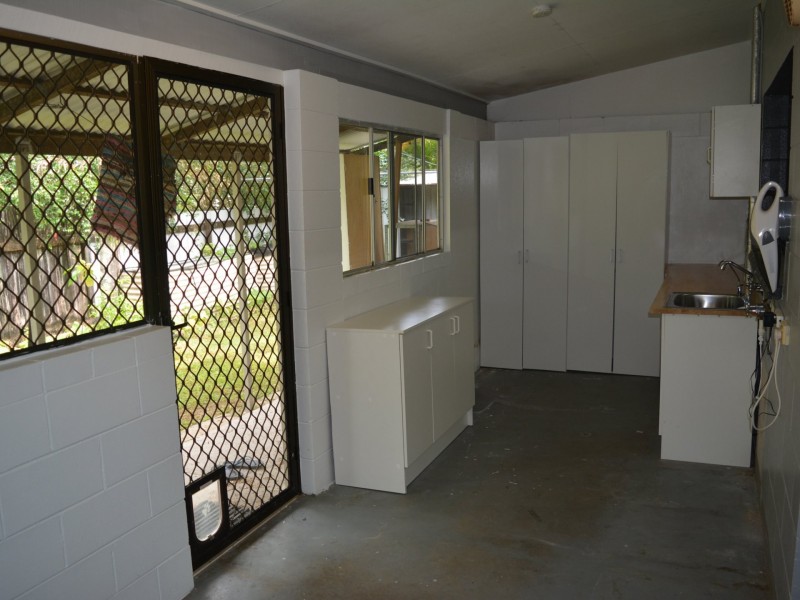 371-373 Varley Street, Yorkeys Knob QLD 4878