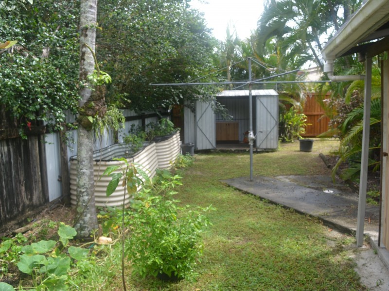 371-373 Varley Street, Yorkeys Knob QLD 4878